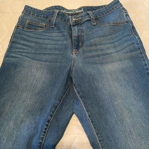 Universal Thread Jeans